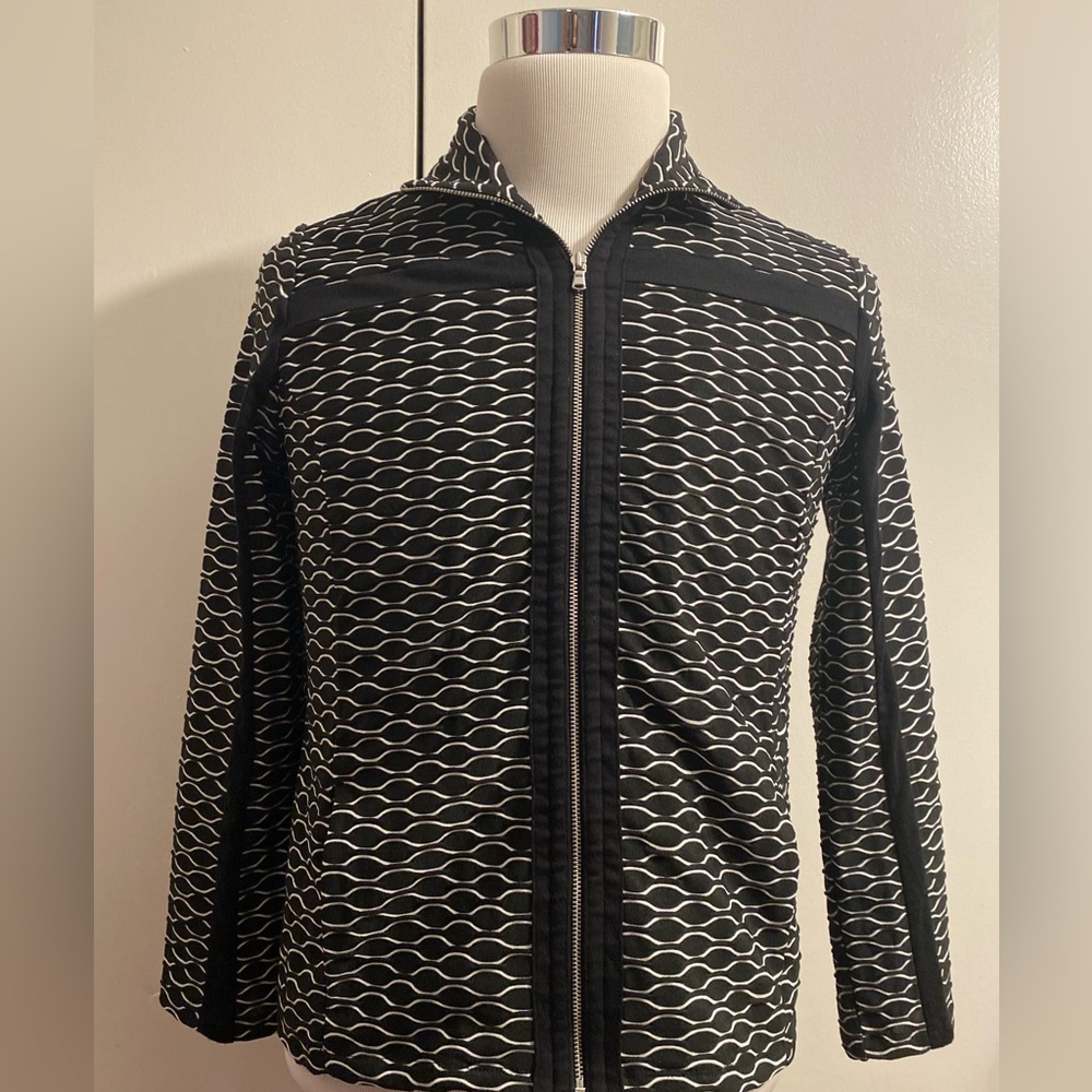 Chico’s size 0 women’s spandex sporty jacket